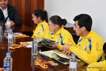 Recepción de la alcaldesa y del concejal de Deportes a los campeones del Club Taz Jinámar (Foto Antonio Alí)